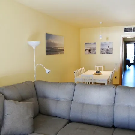 Golive Esquirol Beach Apartament *